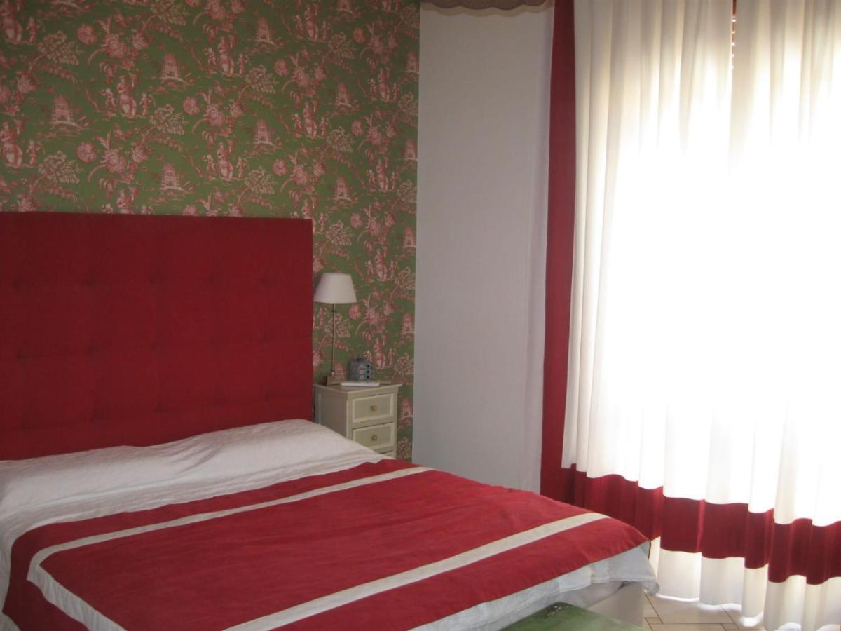 Centro Storico, Piazza Carmine: La Casa Di Angela Apartment Reggio Calabria Exterior photo